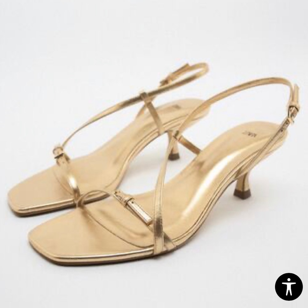 HEELED LEATHER SANDALS WITH BUCKLES